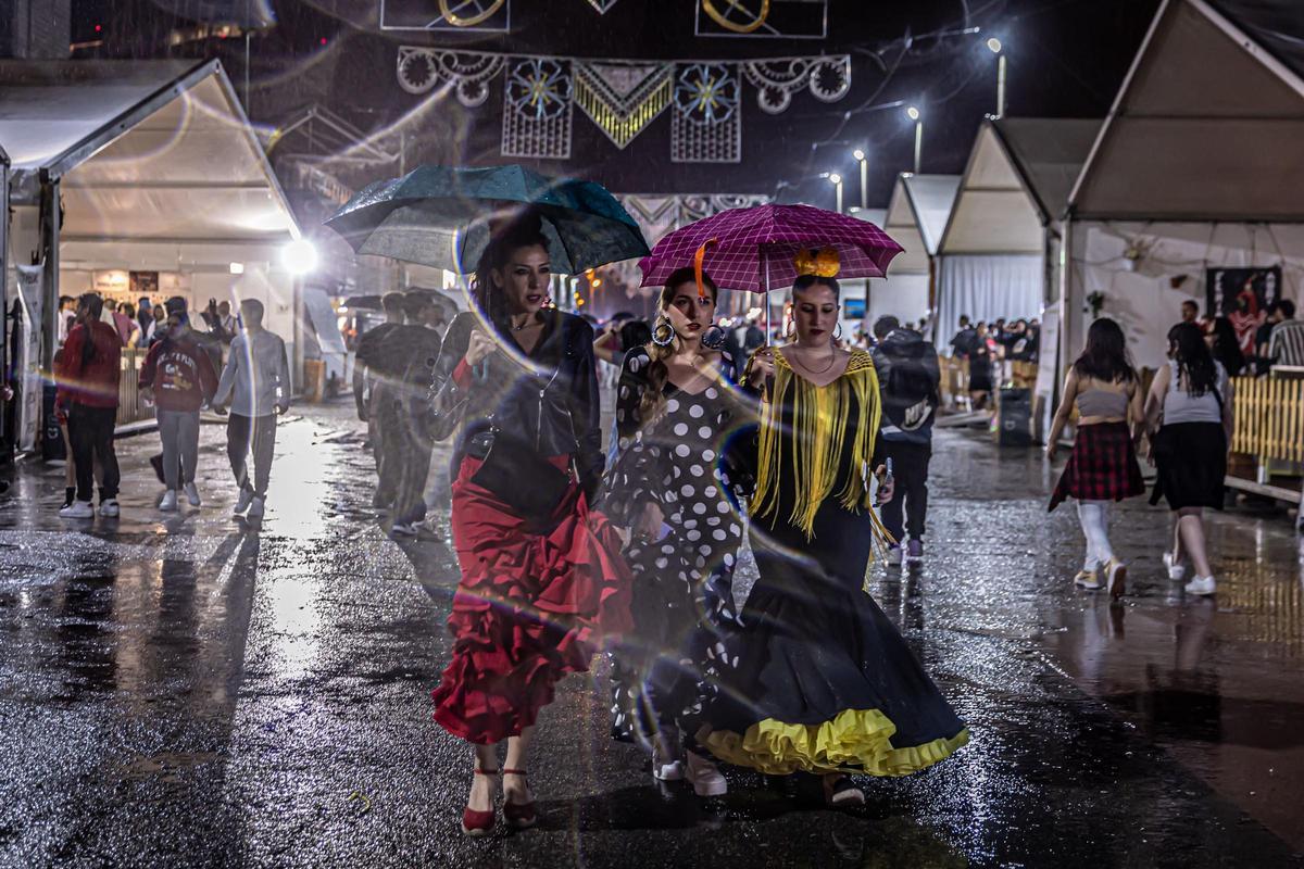 Feria de Abril 2023: Así es una noche en la 50 edición de la celebración andaluza en Barcelona