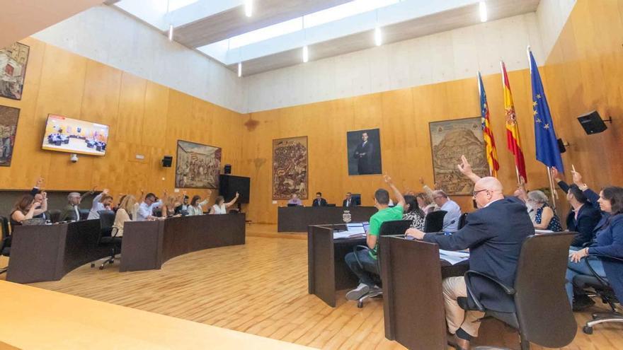 ata un duro enfrentamiento entre PP y PSOE en el pleno de Benidorm