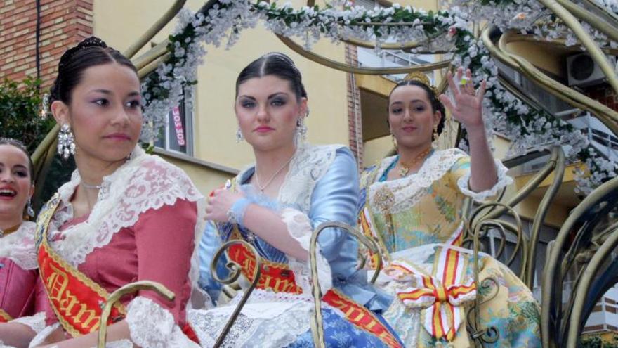 Un colorido Pregó abre las fiestas en Almassora