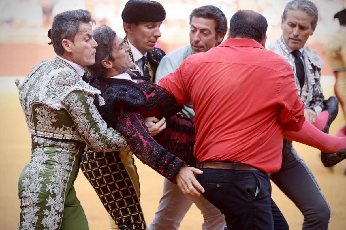 La primera corrida de abono de la Feria Taurina de Córdoba, en imágenes