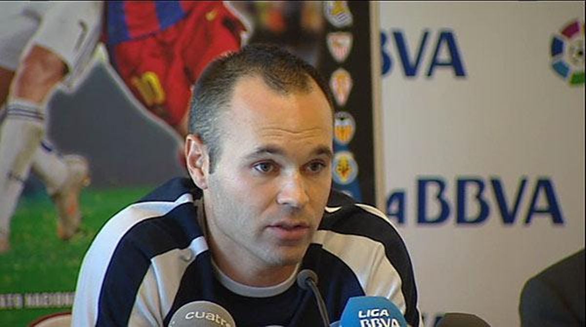 Andrés Iniesta assegura que el Barça no pensa en la possibilitat de perdre el partit d’anada de la Supercopa al Bernabéu.