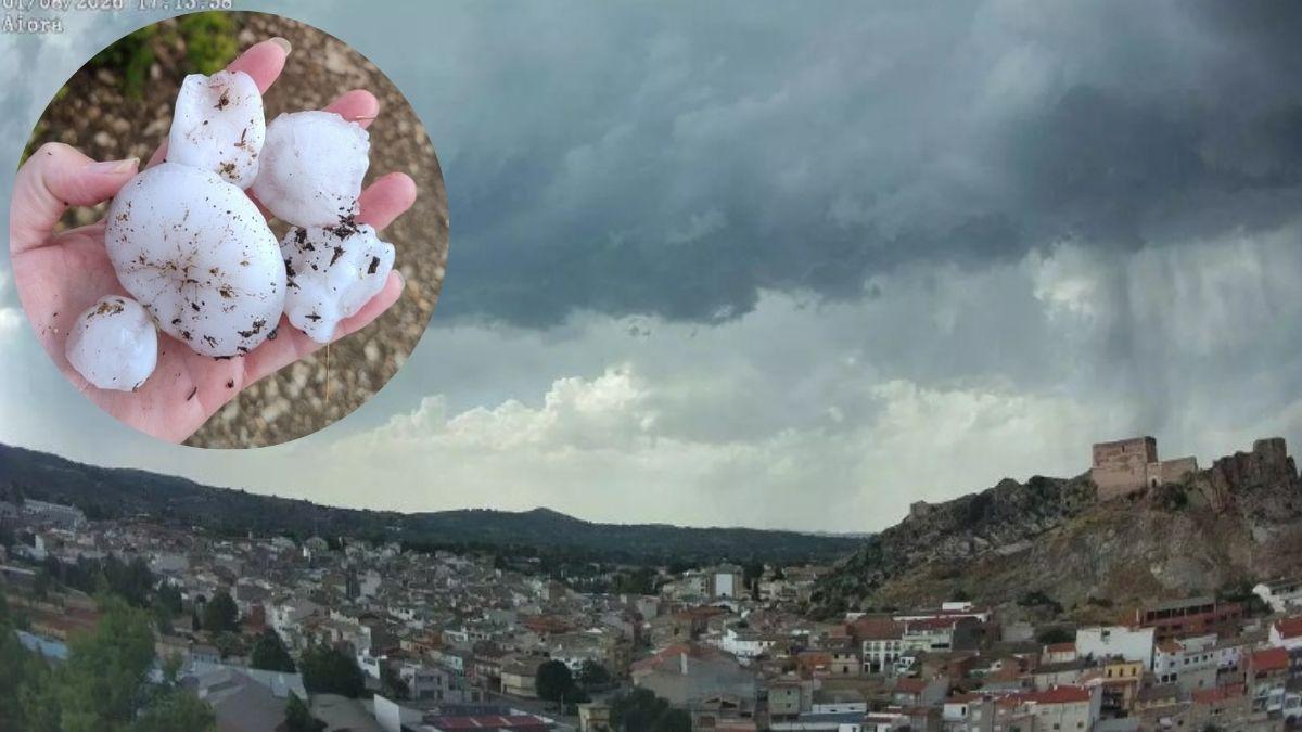 Espectacular imagen del cielo de tormenta de la tarde de ayer en Ayora.