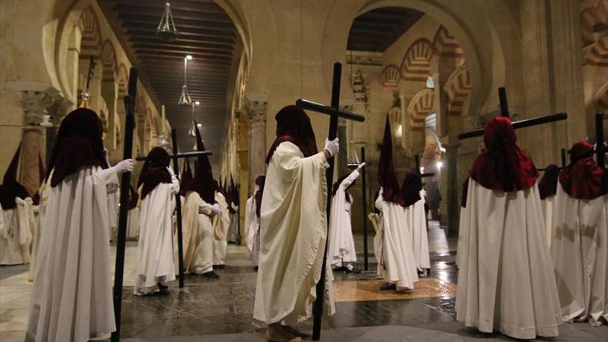 Las cofradías rechazan el «intento» de algunos de «eliminar a los cristianos»