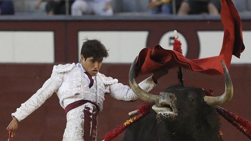 Finito solo cosecha silencio en Las Ventas