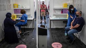 Catalunya anuncia per error la vacunació dels de 30 anys