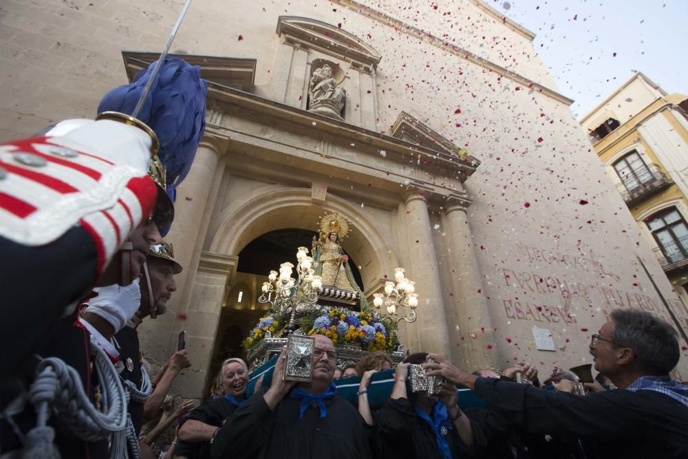 Procesión de la Virgen del Remedio en Alicante