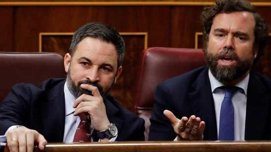 Abascal junto a Espinosa del Monteros en el Congreso.