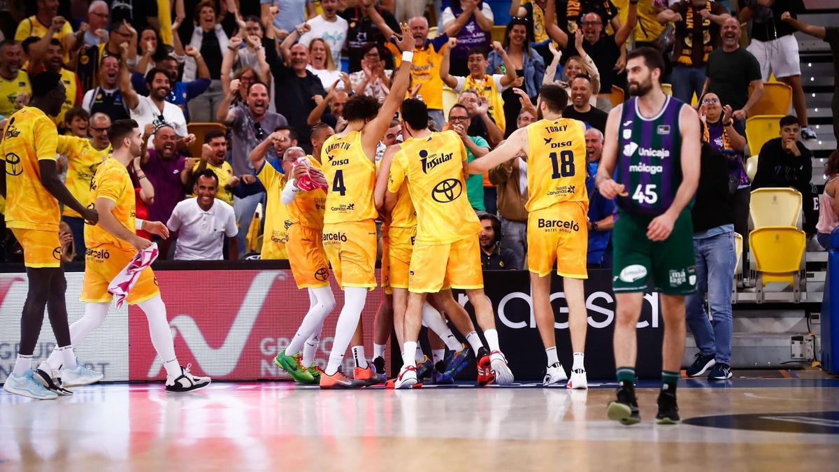 El Unicaja perdió este domingo en la pista del Dreamland Gran Canaria.
