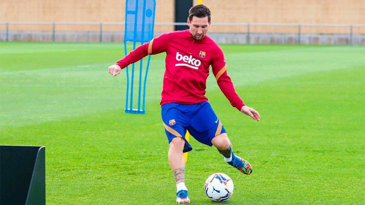 Messi, en acción en el entrenamiento de este martes por la mañana