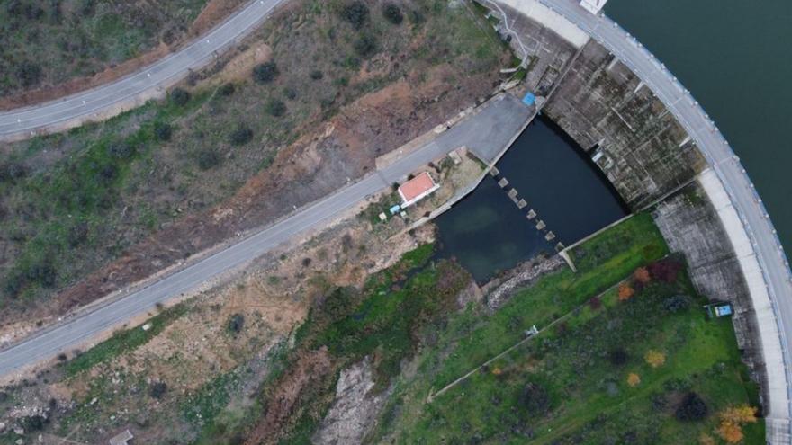 Imagen aérea de la presa de La Colada facilitada por la Junta de Andalucía.