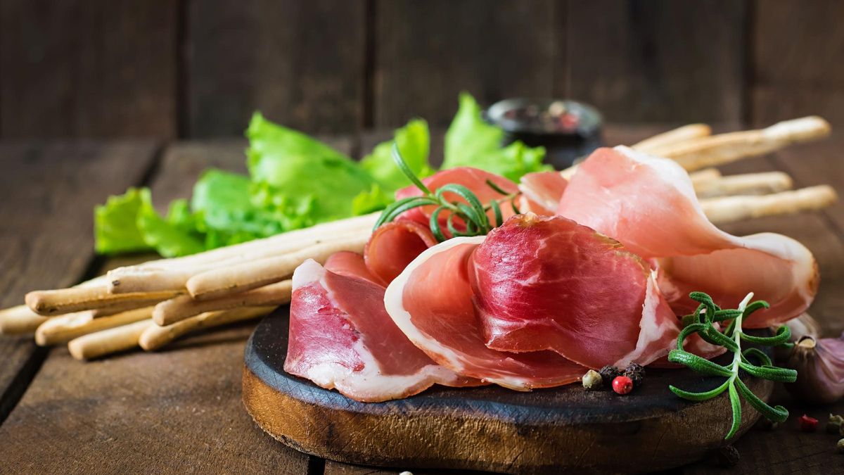 El jamón serrano es uno de los productos estrella de la gastronomía española.