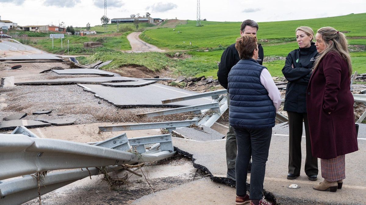 María Guardiola visita las zonas afectadas por el temporal en Badajoz