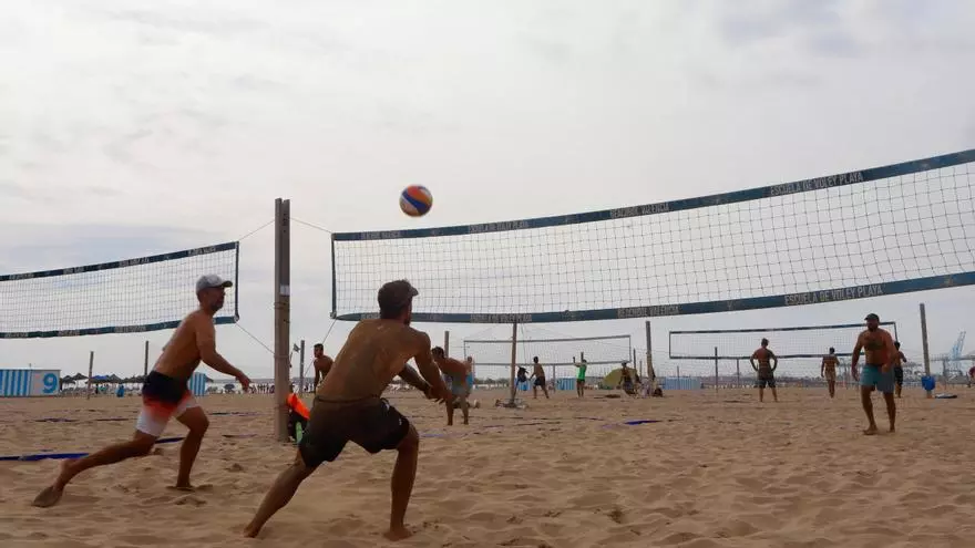 La playa de la Malva-rosa: un gimnasio al aire libre