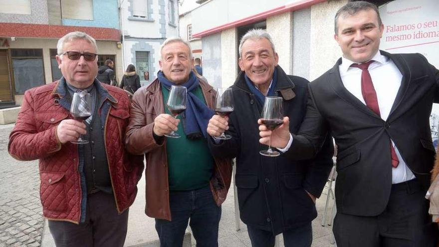 Durante la celebración de San Xulián se cerró el entorno de O Regueiro al tráfico. // Noé Parga