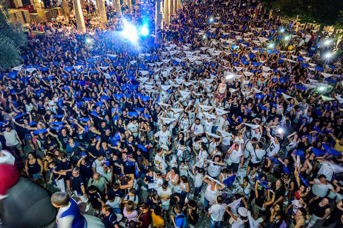 'Blaus' i 'Blancs' celebran la Fiesta Mayor de Granollers en una edición pasada.