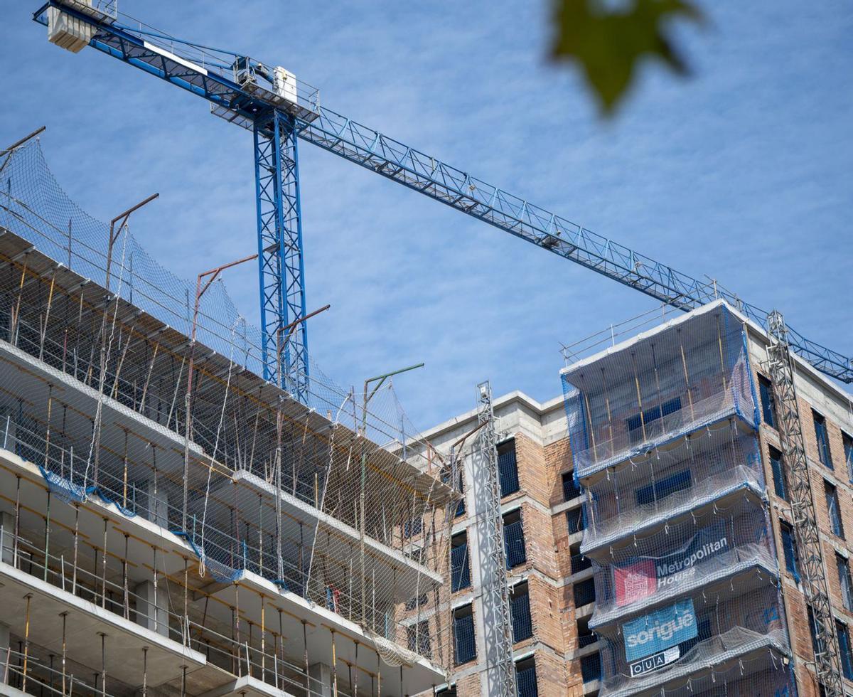 El BCE estima que l’habitatge a Espanya ja val un 17% més del que correspon