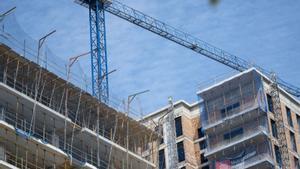 El BCE estima que l’habitatge a Espanya ja val un 17% més del que correspon