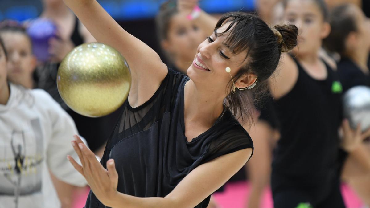 Almudena Cid se ha refugiado en el teatro y también en la gimnasia