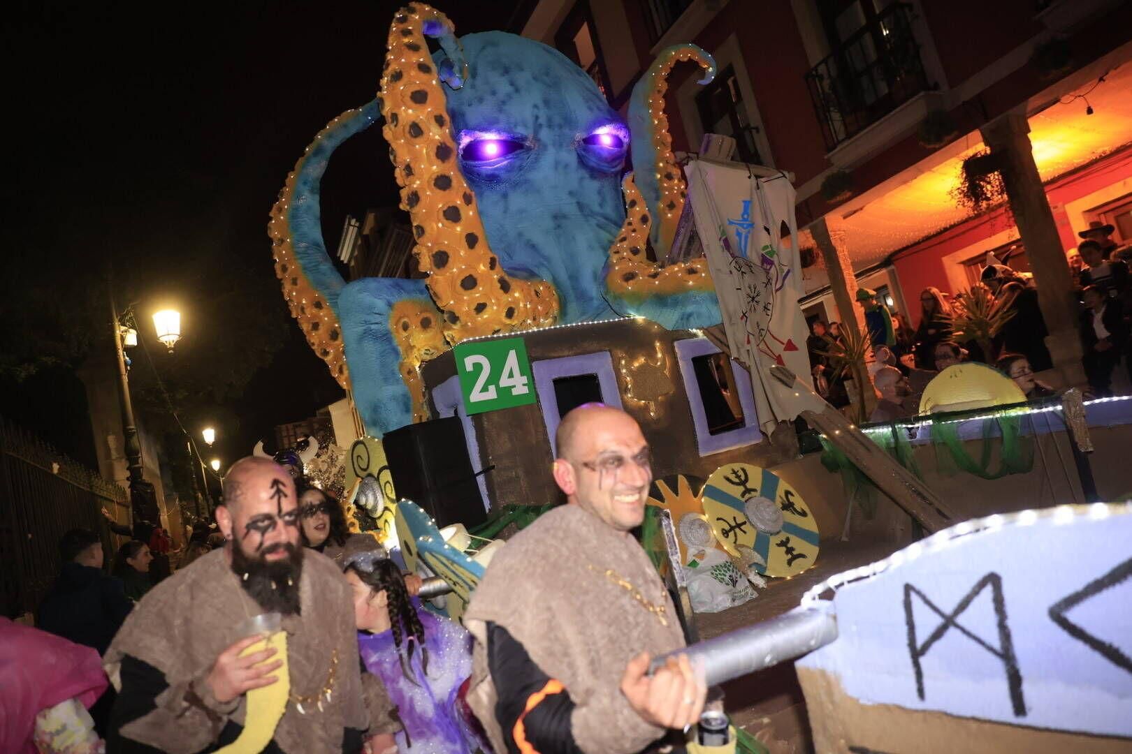 EN IMÁGENES: Así fue el espectacular 37.º Descenso de Galiana en el Antroxu de Avilés.