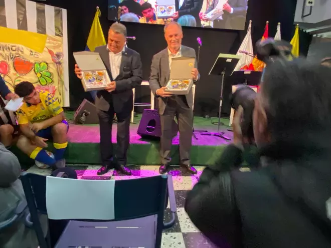 El RC Victoria homenajea a la UD Las Palmas por su 75 aniversario