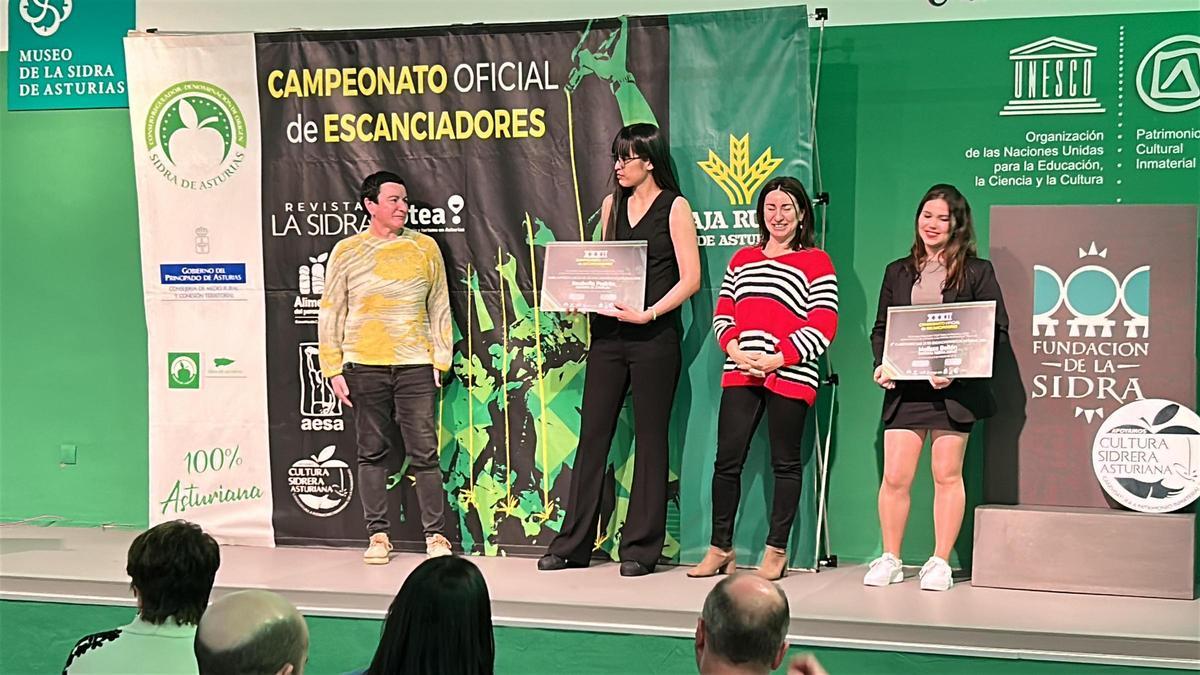 EN IMÁGENES: La 32.ª edición del Campeonato de Escanciadores de Asturias vuelve a coronar a Salvador Ondó