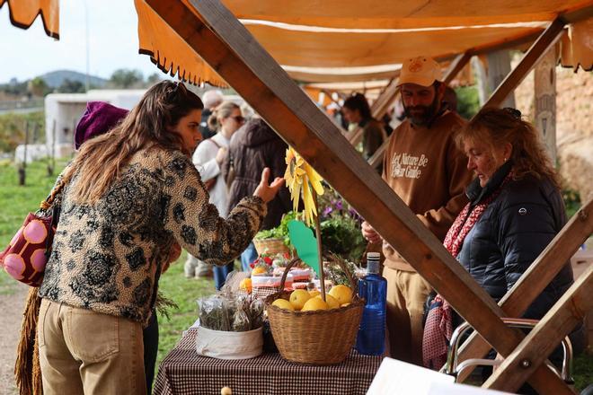 Galería: Nuevo mercado ecológico en Can Planetes