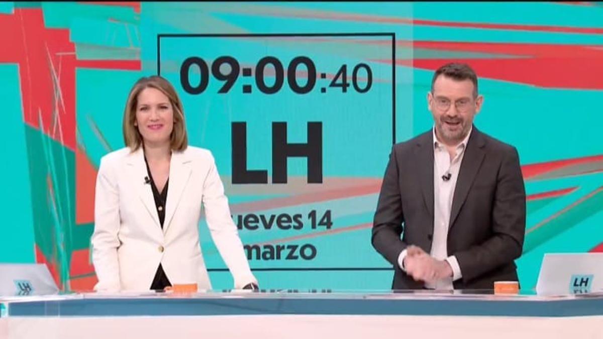 Silvia Intxaurrondo y Marc Sala en 'La hora de La 1'