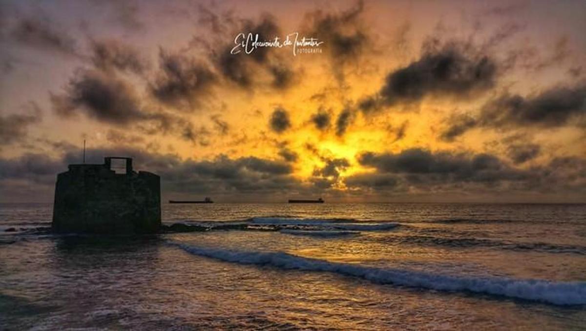 Amanecer en Las Palmas de Gran Canaria (25/07/19) Amanecer en Las Palmas de Gran Canaria (25/07/19)