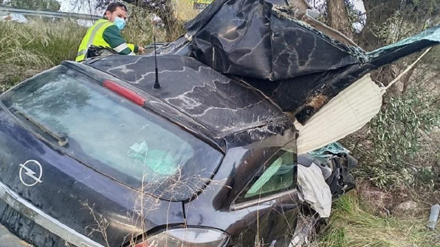 Un conductor muere en Borja y su hijo de 8 años resulta herido grave en un accidente