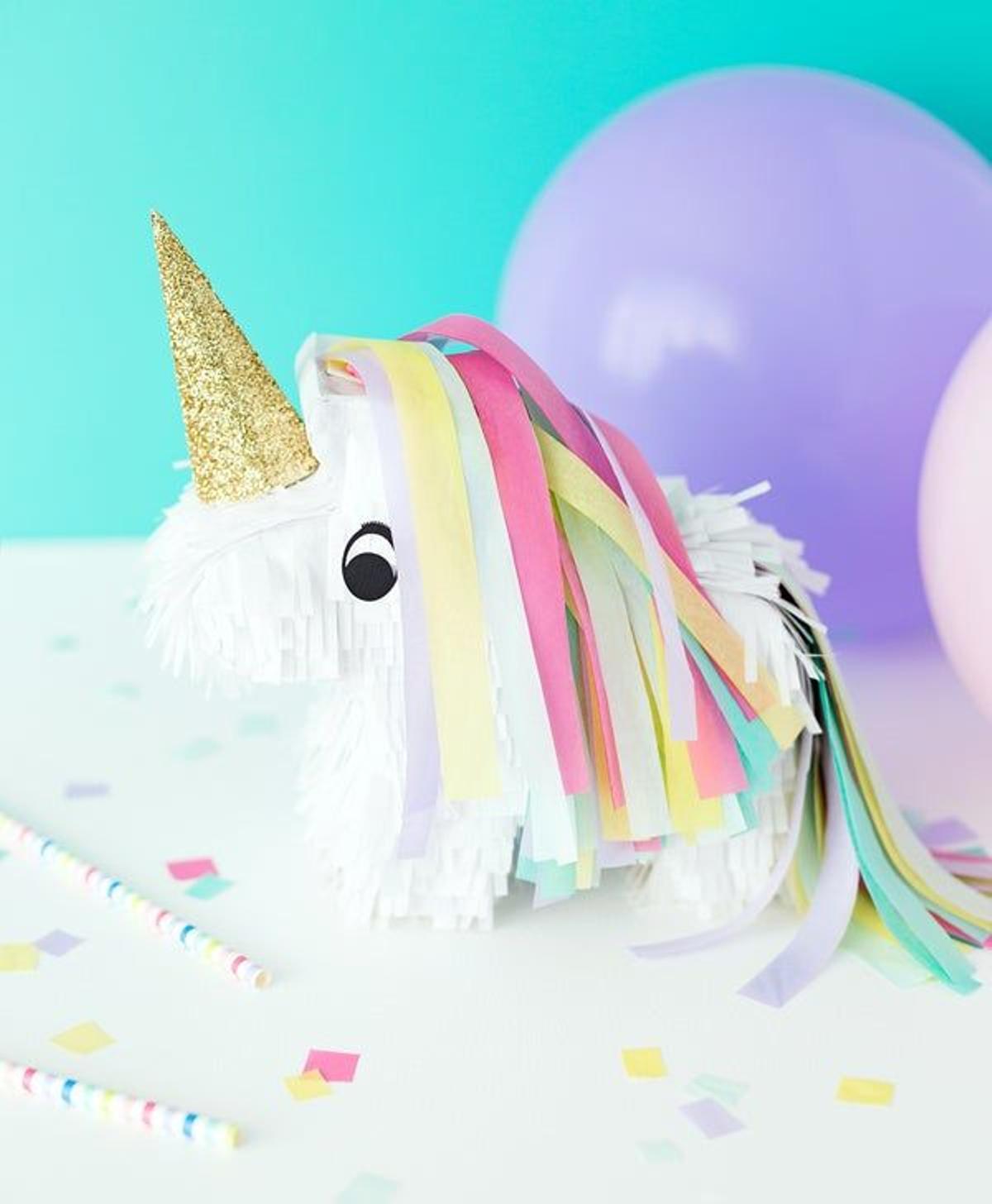 Piñata unicornio