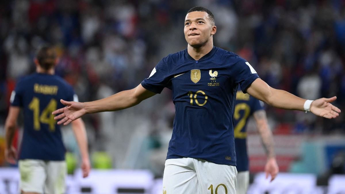 Mbappé durante el partido ante Polonia