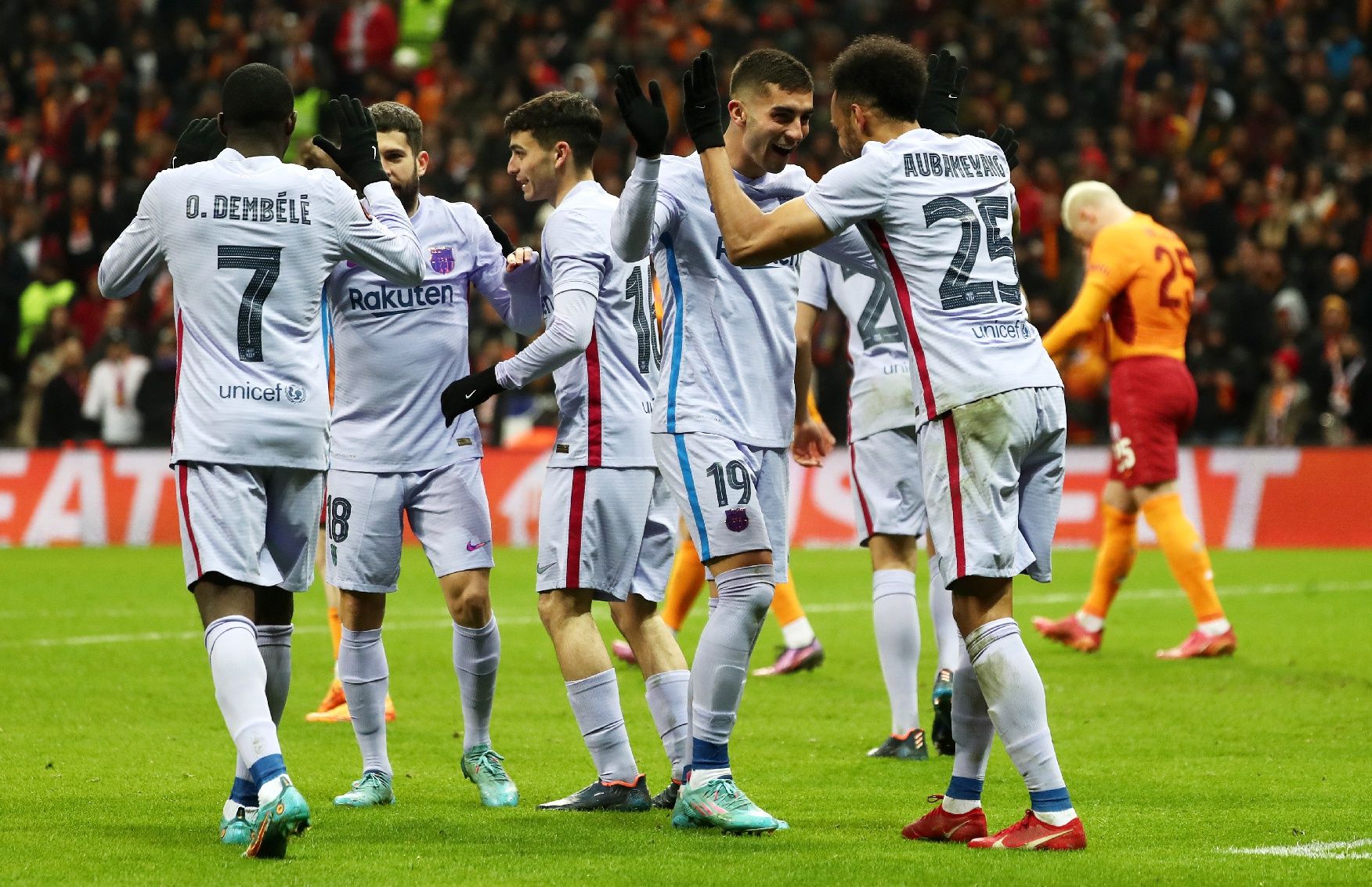 El Galatasaray - Barça, en fotos