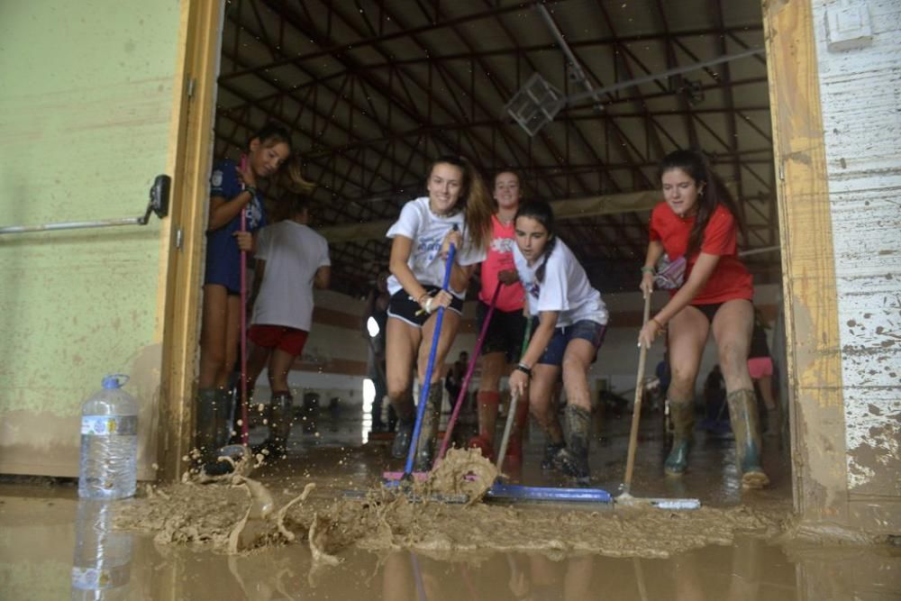 Los Alcázares recibe la solidaridad de cientos de personas