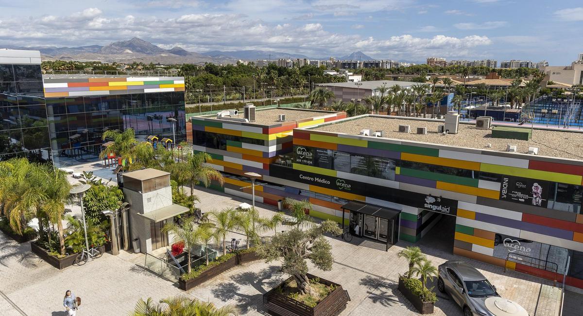 Centro deportivo Arena Alicante, de gestión privada sobre más de 26.000 metros de suelo público.