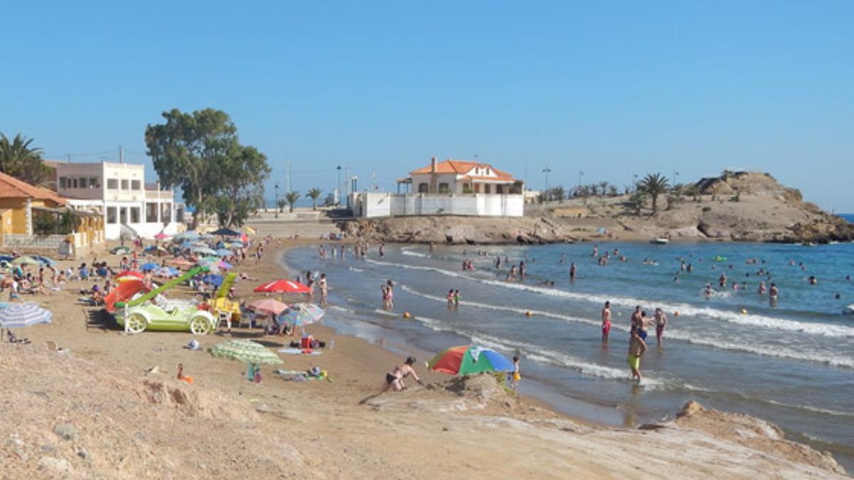 Los hechos han tenido lugar en playa Bahía, en el Puerto de Mazarrón.