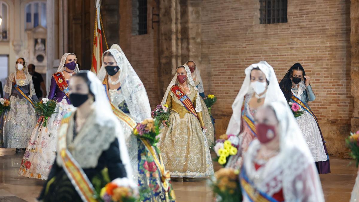 Búscate en el primer día de Ofrenda por las calles del Mar y Avellanas entre las 21:00 y 22:00 horas