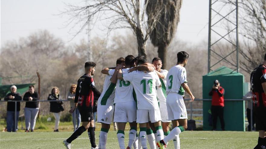 El Córdoba B se lleva un duelo loco y con nueve goles