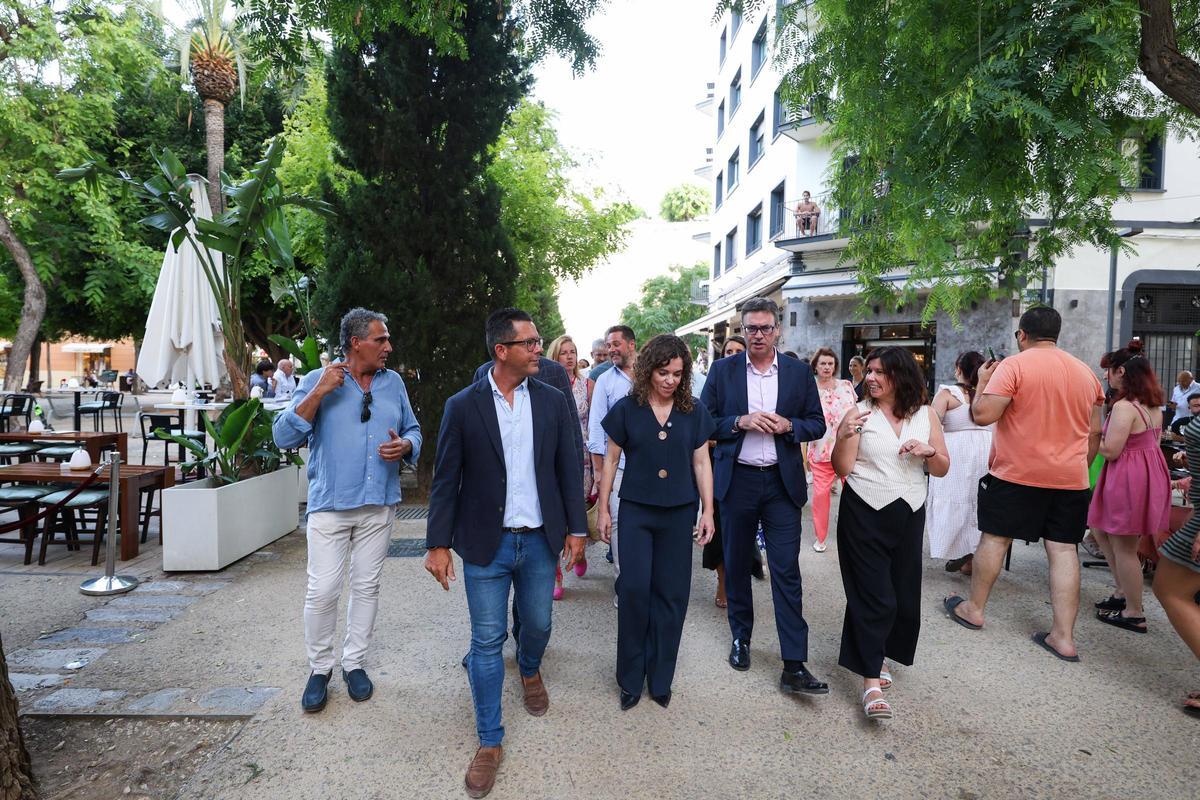 Inauguración del nuevo reloj de Vara de Rey en Ibiza. Inauguración del nuevo reloj de Vara de Rey en Ibiza.