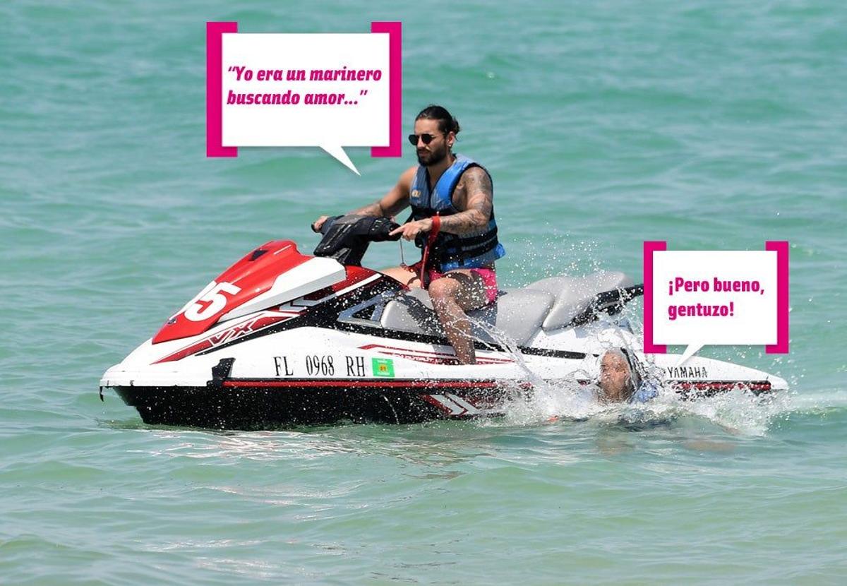 Maluma va que se las pela con su moto de agua