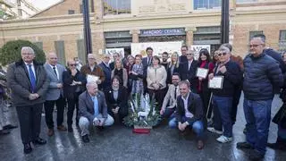 Reconocimiento a los trabajadores jubilados de los mercados de Alicante