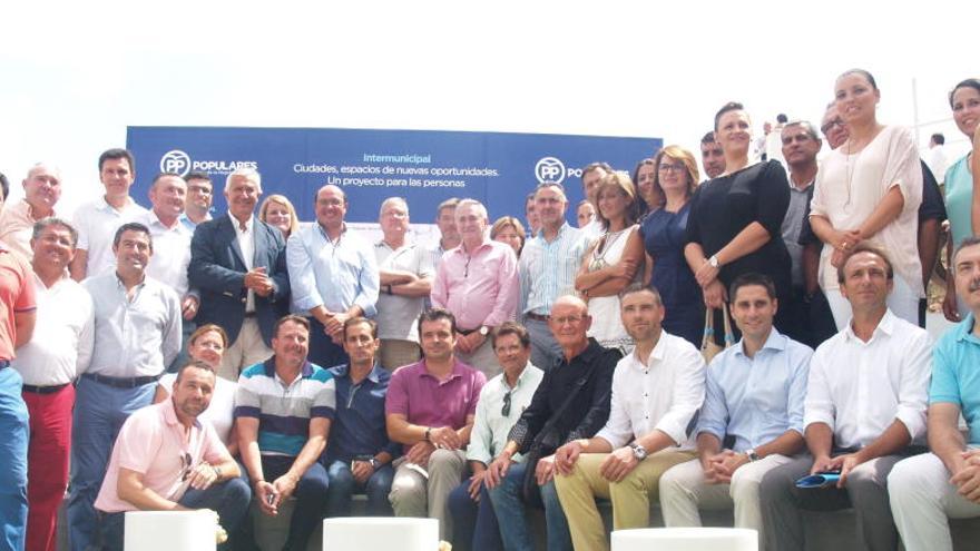 Foto de familia de la Convención Intermunicipal del PP de Murcia, celebrada ayer.