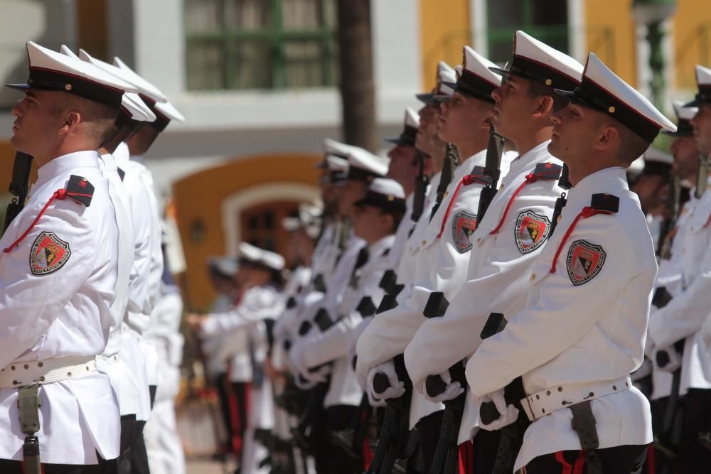 La Armada rinde homenaje a los que dieron su vida por España en el día de la Virgen del Carmen