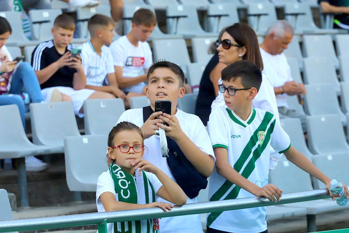 Las imágenes de la afición del Córdoba CF - Algeciras