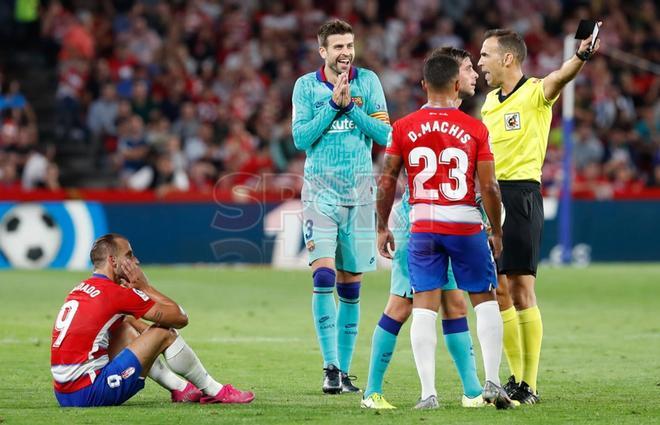 Las imágenes del partido entre el Granada y el FC Barcelona de LaLiga Santander disputado en el estadio Nuevo Los Cármenes en Granada.