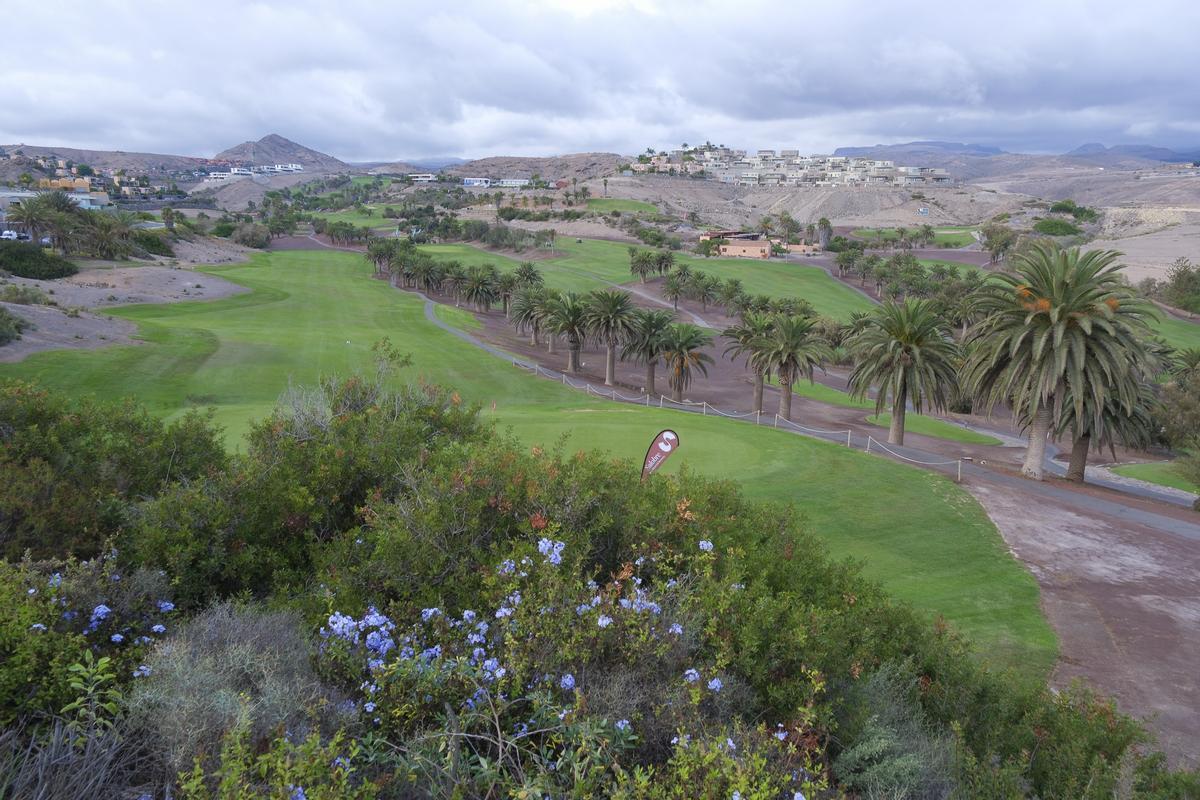Vista panorámica del terreno de juego del Salobre Golf.