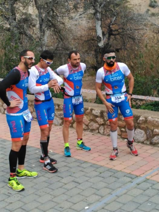 El duatlón por equipos abre la temporada de triatlón en la Región