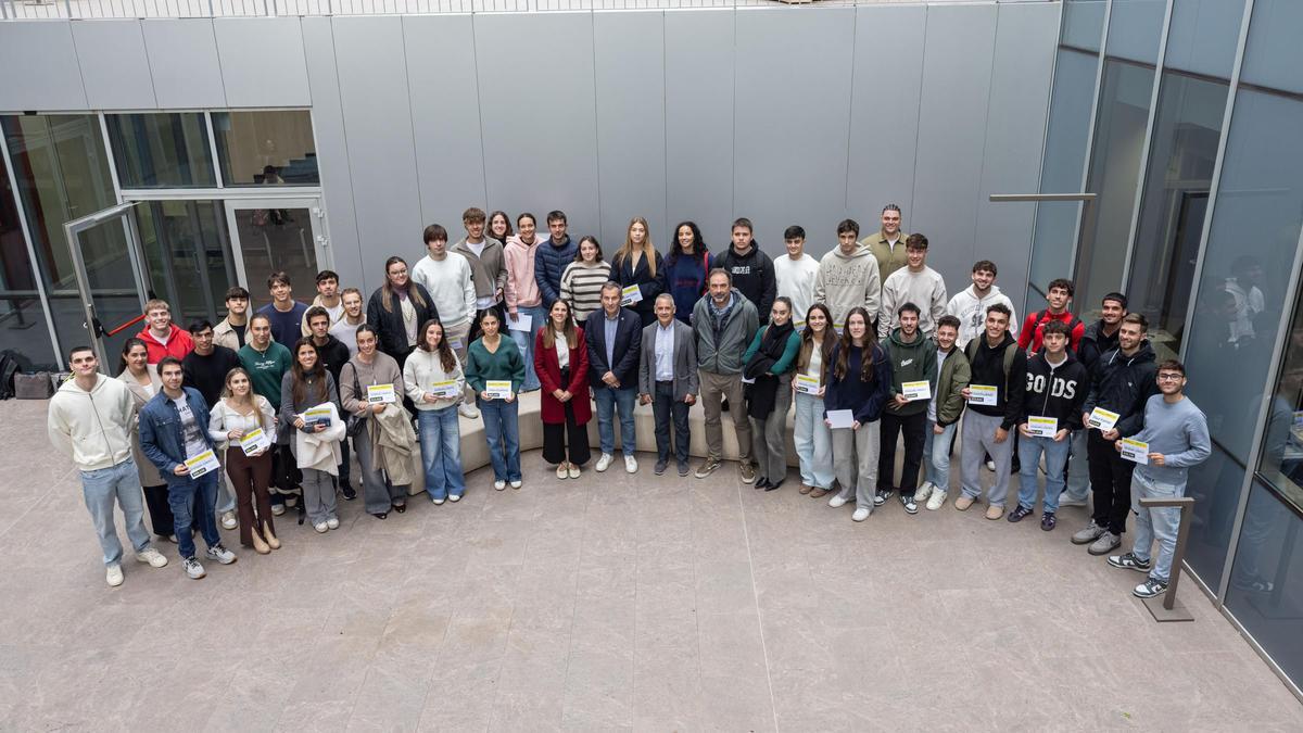 Las becas de la Cátedra Endavant del Villarreal, en la UJI.
