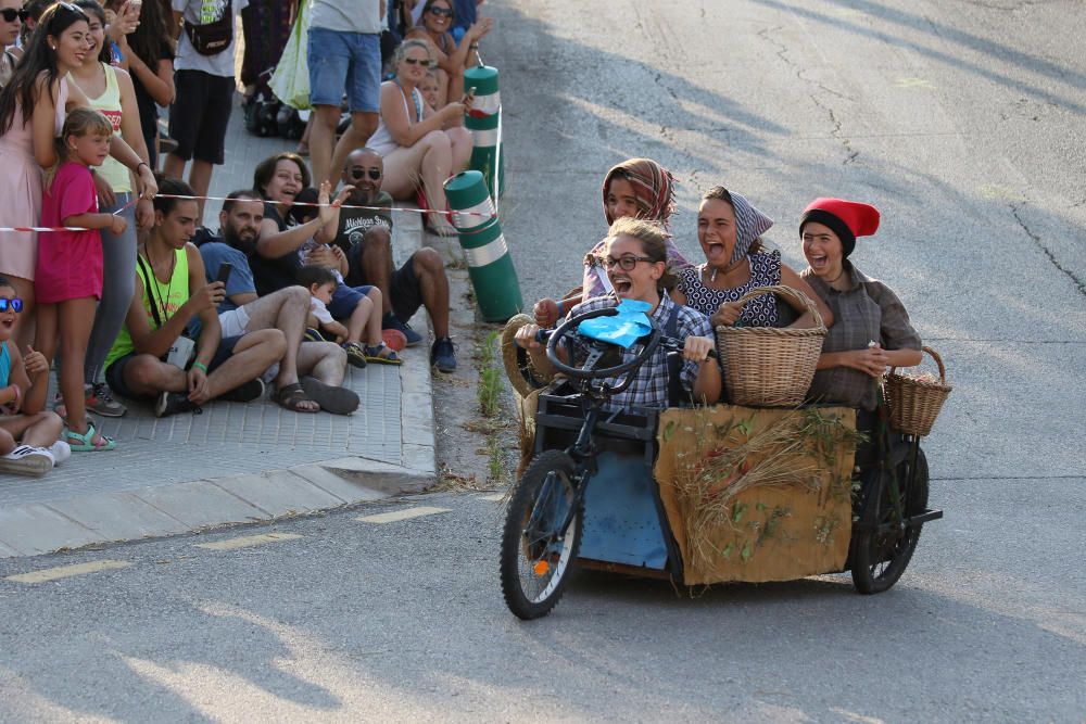 Baixada d'andròmines de la Festa Major de Sant Salvador de Guardiola