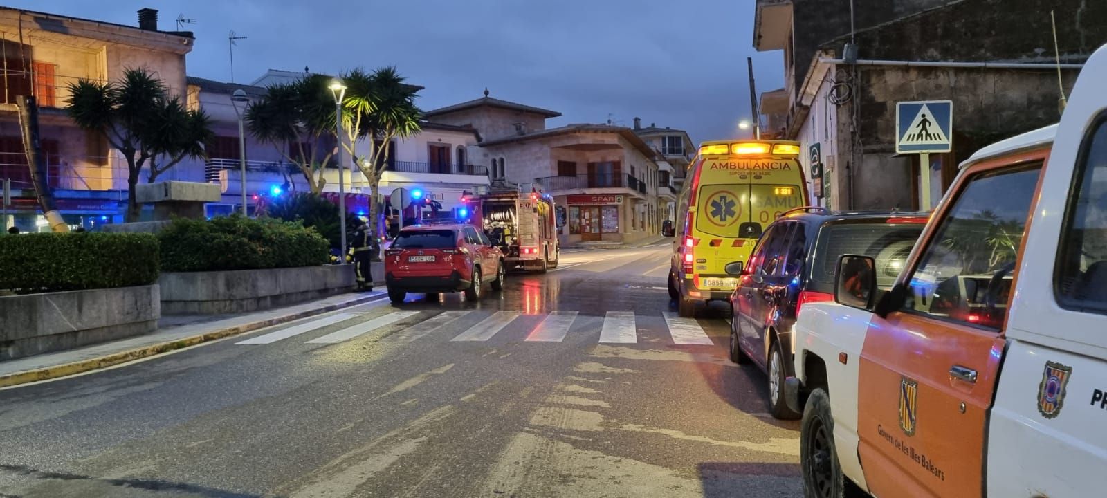 Un incendio destruye un piso en Santa Margalida