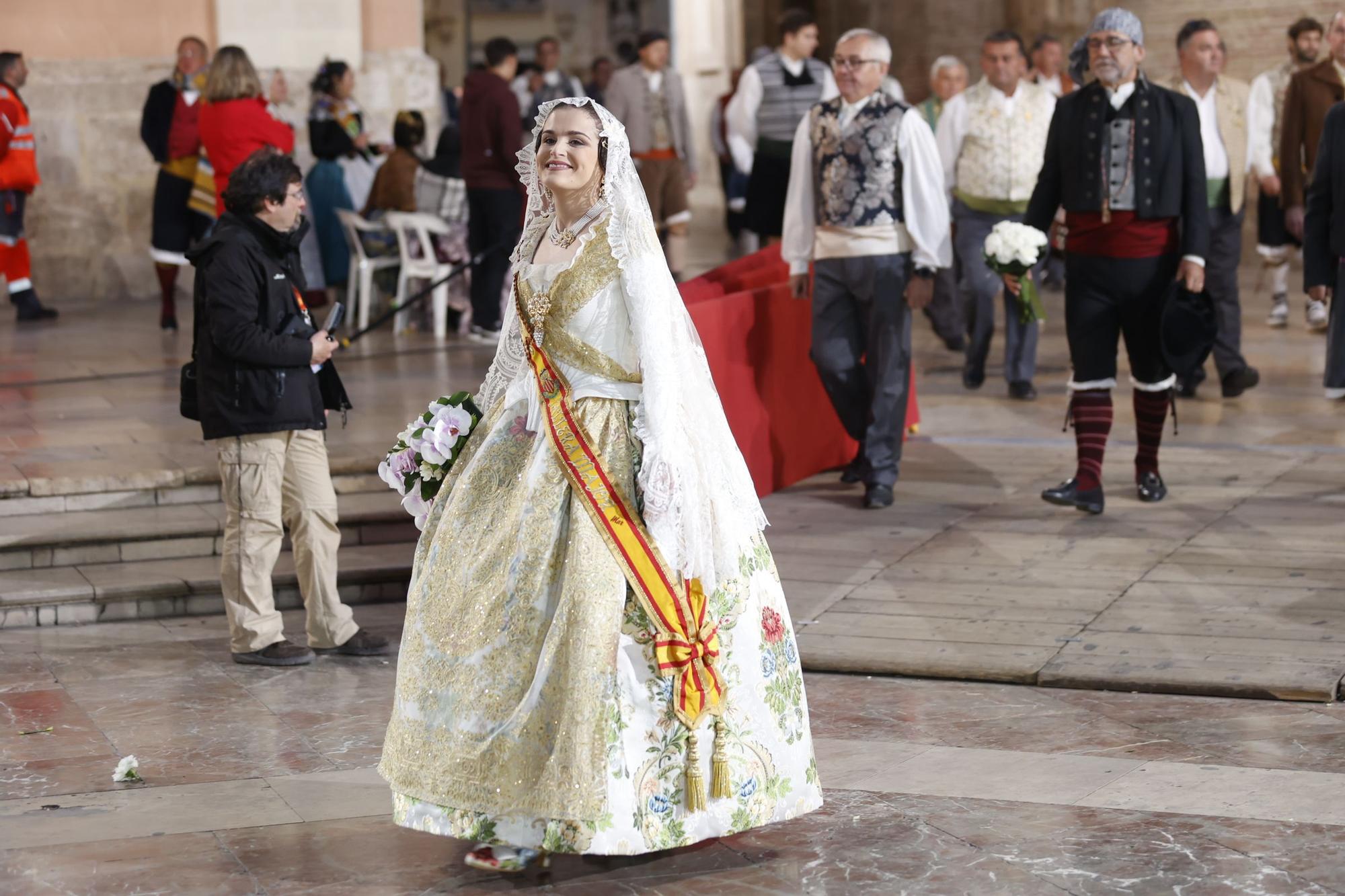 Ofrenda 2023 | Falleras Mayores e Infantiles de comisiones del 17 de Marzo (I)